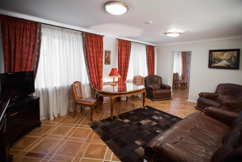 Togliatti Zvezda Zhiguley Hotel חדר תמונה